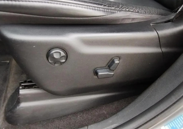 Jeep Grand Cherokee cena 54900 przebieg: 244900, rok produkcji 2012 z Łódź małe 631